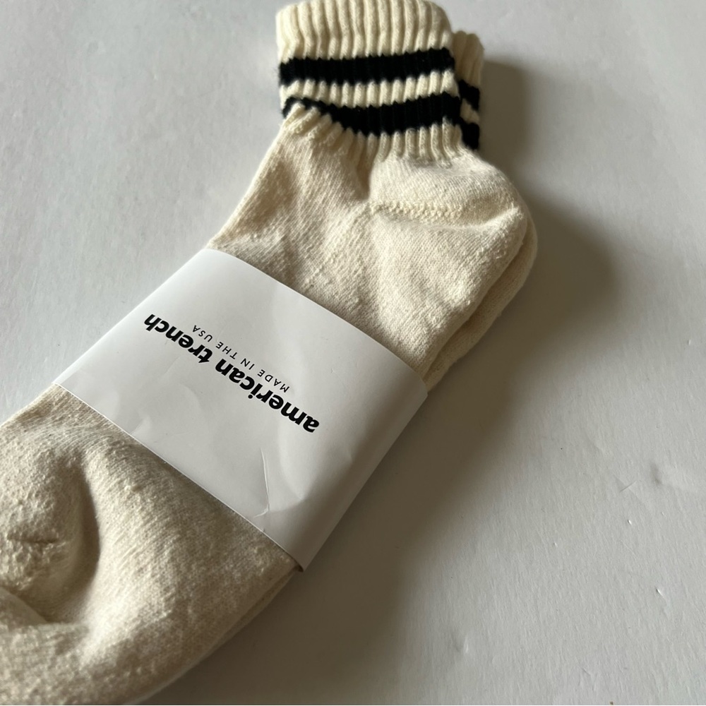 AMERICAN TRENCH MONO STRIPE QUARTER CREW SOCKS BLACK STRIPES OS NWT - Picture 5 of 10